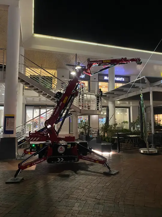 Spider Crane Hire on a Liftr job