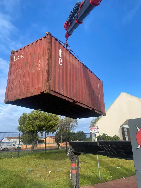 Crane Truck Hire on a Liftr job